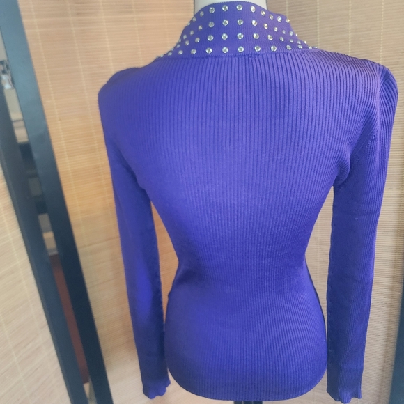 INC Elegance with Embellished Collar - Picture 4 of 9